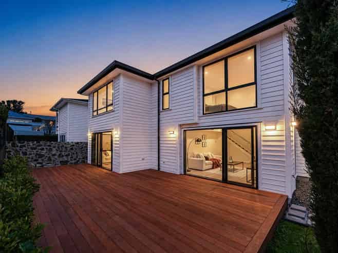 8 Selcourt Road, Mount Albert