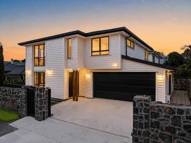 8 Selcourt Road, Mount Albert