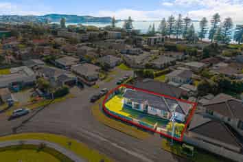 15 Pine Road, Orewa