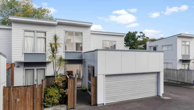 42/3 Wagener Place, Mount Albert