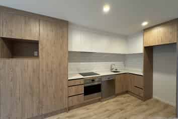 8/169 Beach Haven Road, Beach Haven