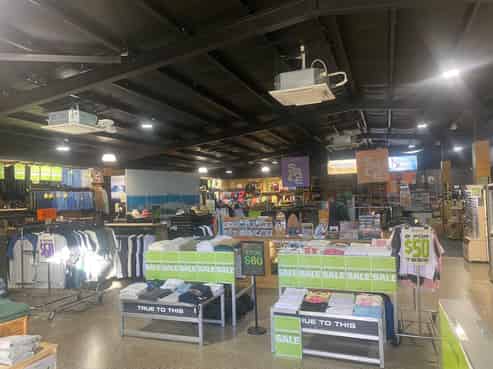 Spacious, Modern & Central Retail