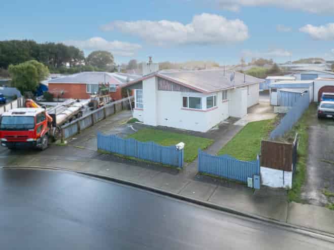 3 Paisley Court, Kew