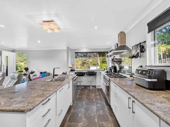 663 Paihia Road, Opua