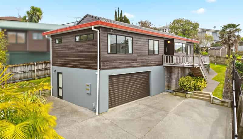 9 Lyttelton Avenue, Forrest Hill