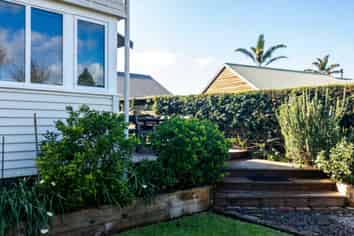 6  Wharf Road, Tairua