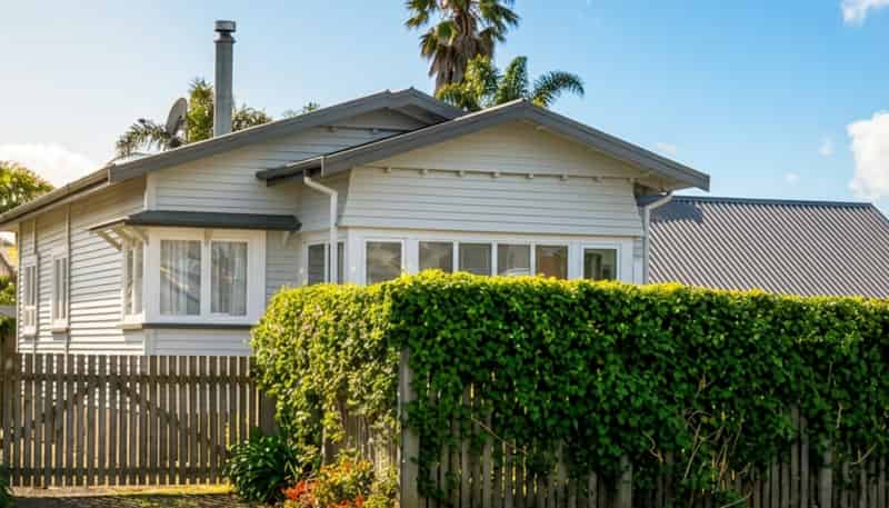 6  Wharf Road, Tairua