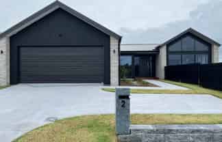 2 Rauiri Drive, One Tree Point