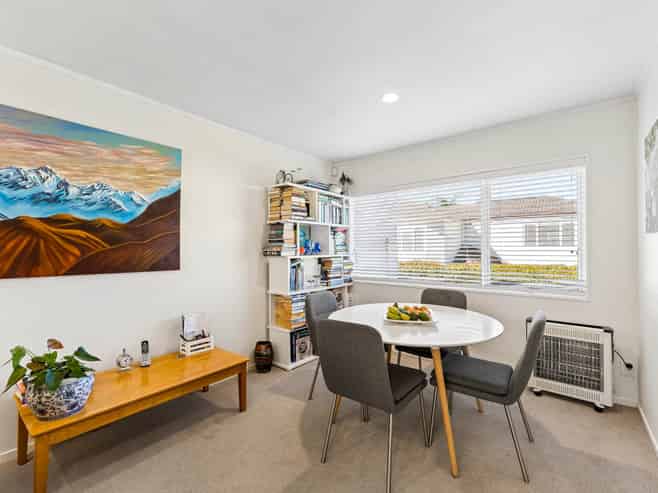 2/3 Quebec Road, Milford