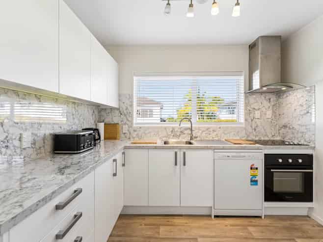 2/3 Quebec Road, Milford
