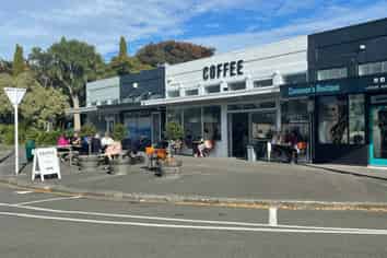 Turnkey Café with Proven Performance