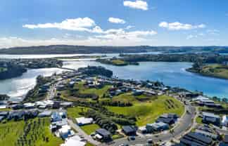 2 Koromiko Lane, Raglan