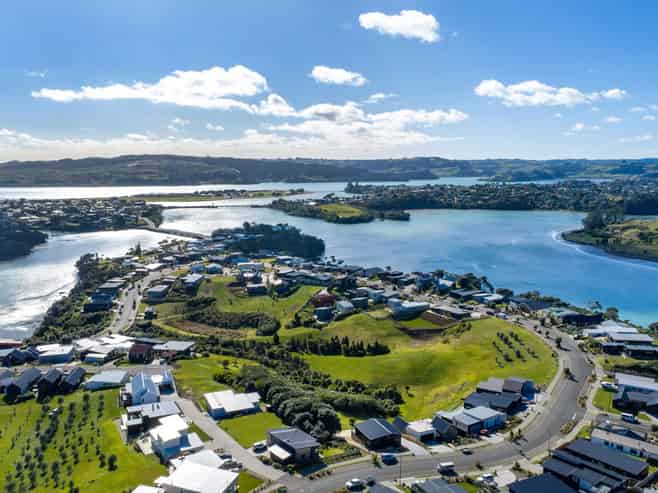 2 Koromiko Lane, Raglan
