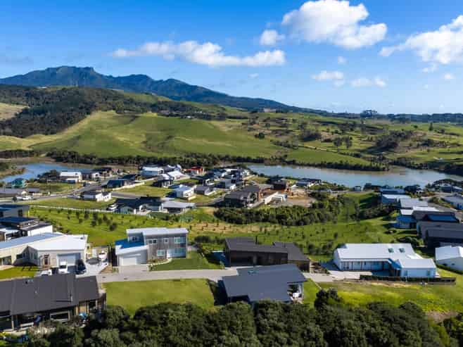 2 Koromiko Lane, Raglan
