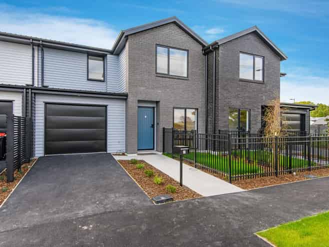 42 Miromiro Street, Broomfield