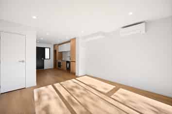 2/1335 Victoria Street, Beerescourt