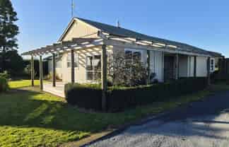 1889 Orini Road, Whitikahu