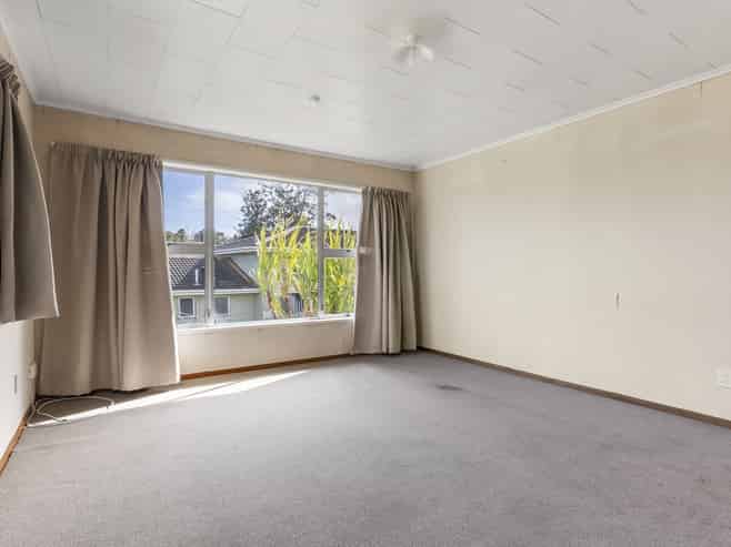 1 and 2/21 Hanui Place, Massey