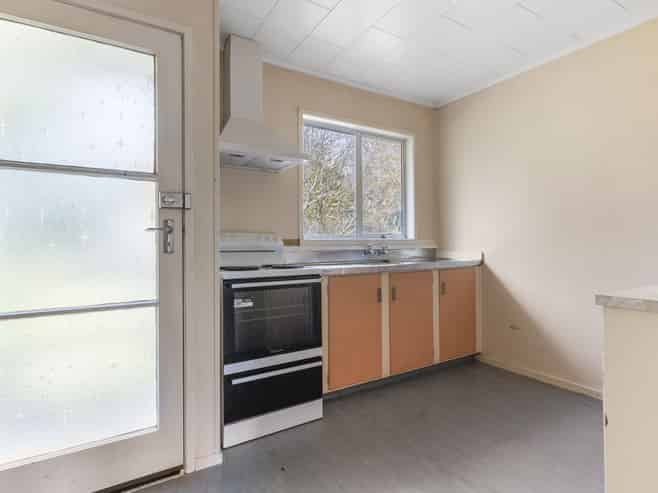 1 and 2/21 Hanui Place, Massey