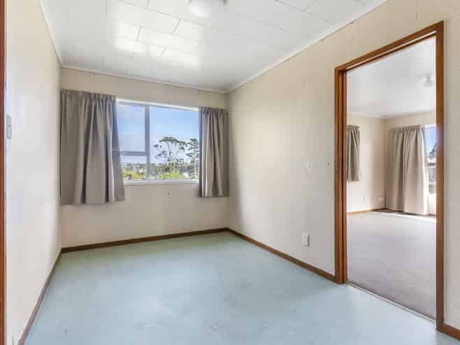 1 and 2/21 Hanui Place, Massey