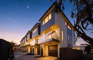 37E Erima Avenue, Point England