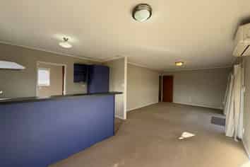 2/4 Glenshee Place, Highland Park