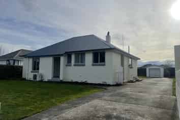 488 Yarrow Street, Glengarry
