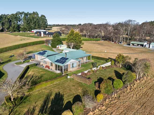426 Earlys Road, Cust