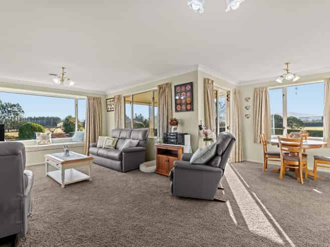 426 Earlys Road, Cust