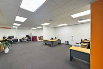 WELL-LOCATED FUNCTIONAL OFFICE
