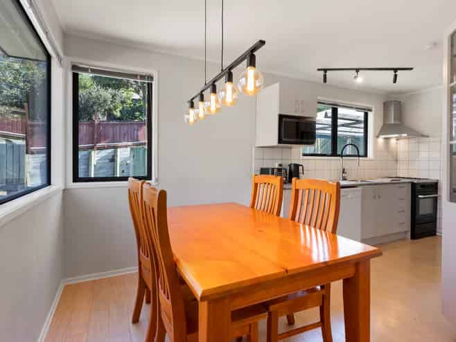 17 Panzic Place, Glen Eden