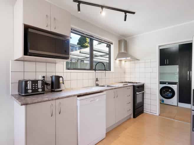 17 Panzic Place, Glen Eden