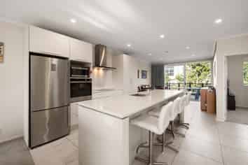 68 Korere Terrace, Stonefields