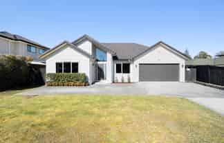 12 Kahika  Grove, Huapai