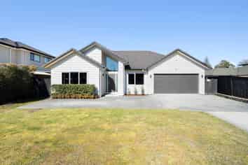 12 Kahika  Grove, Huapai
