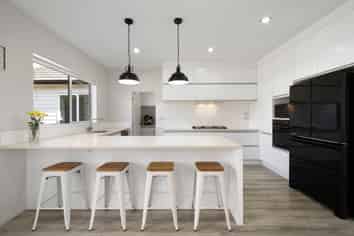 12 Kahika  Grove, Huapai