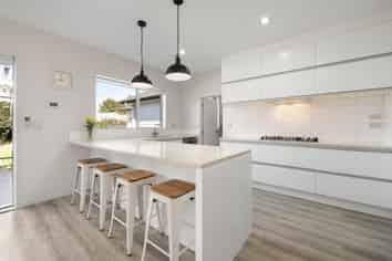 12 Kahika  Grove, Huapai