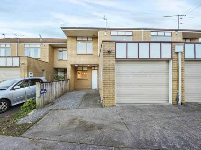 5/17 Charlenne Close, Ranui