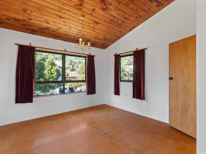 5 Kinloch Place, Papakowhai
