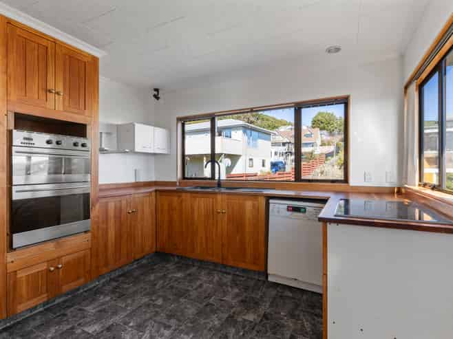 5 Kinloch Place, Papakowhai