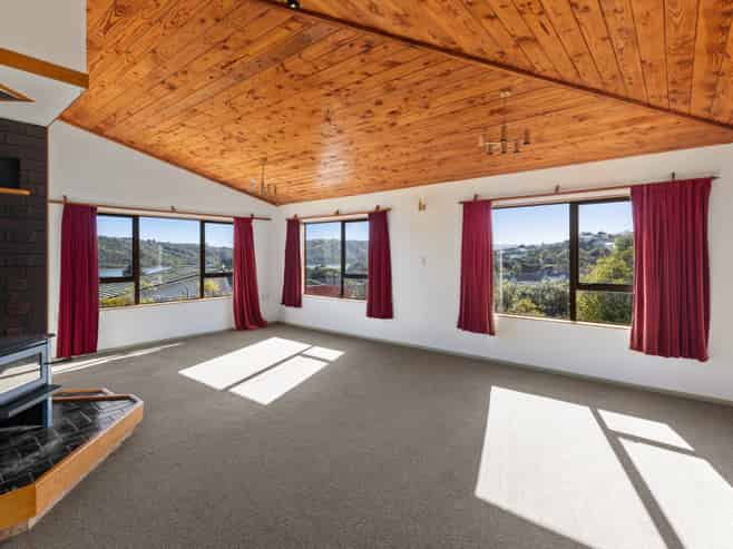 5 Kinloch Place, Papakowhai