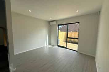 2/26A Eastridge Court, Somerville
