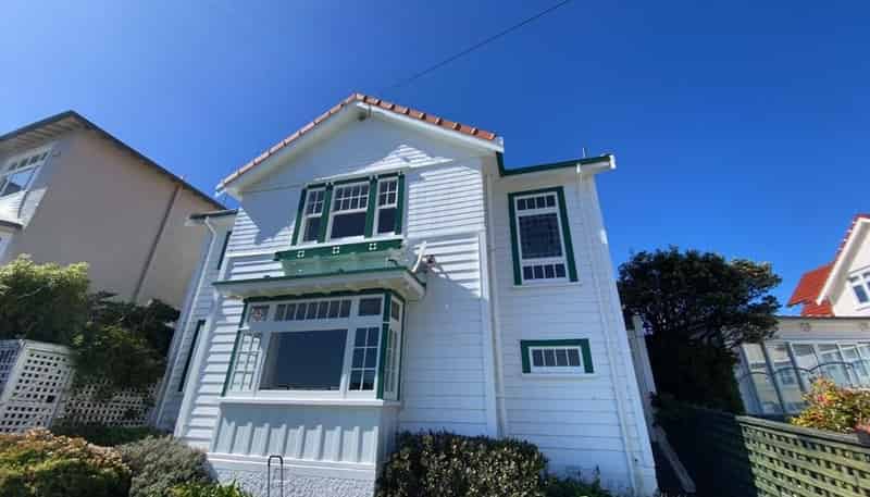 57 The Crescent, Roseneath
