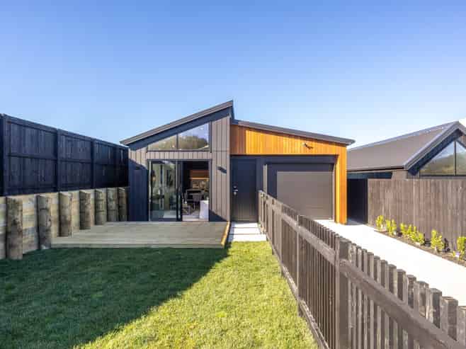 7 & 9 Waitai Crescent, Warkworth
