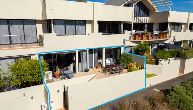 7/27 Shelbourne Street, Nelson City