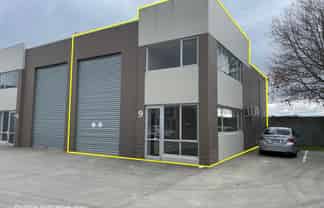 Tidy Industrial Warehouse Unit - Middleton