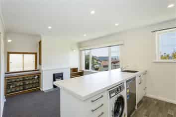 20 Pacific Street, Roslyn