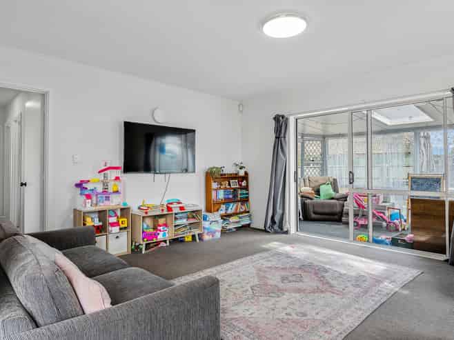69A Rowses Road, Aranui