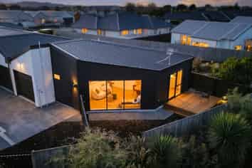 4/168 Gardiners Road, Harewood