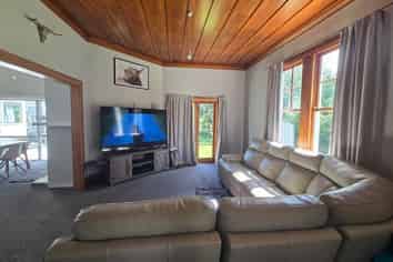 Gisborne - Address withheld
